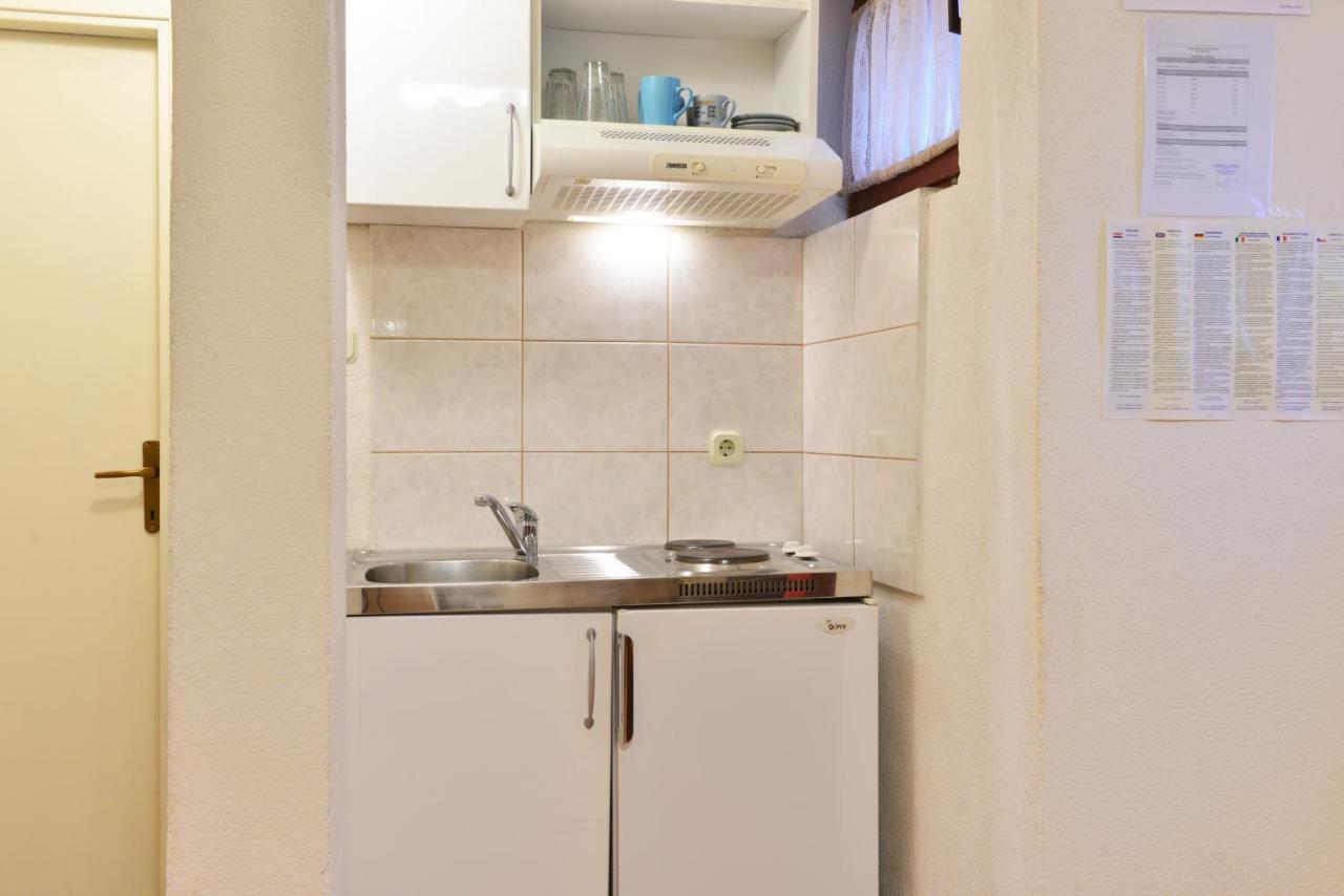 Apt Lavender On Nincevica St- 1 Bedroom Apt 5 Min To The Old Town Of Split Exterior foto