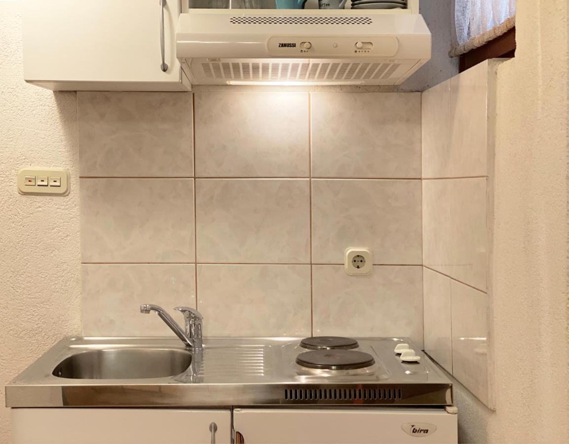 Apt Lavender On Nincevica St- 1 Bedroom Apt 5 Min To The Old Town Of Split Exterior foto